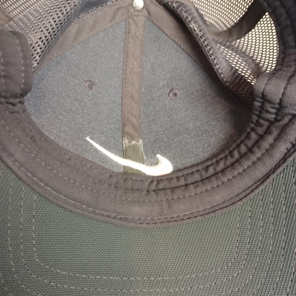 Nike Golf Embroidered Swoosh Logo RZN Vapor Patch Grey Mesh Back Trucker Hat L/X - Picture 5 of 9
